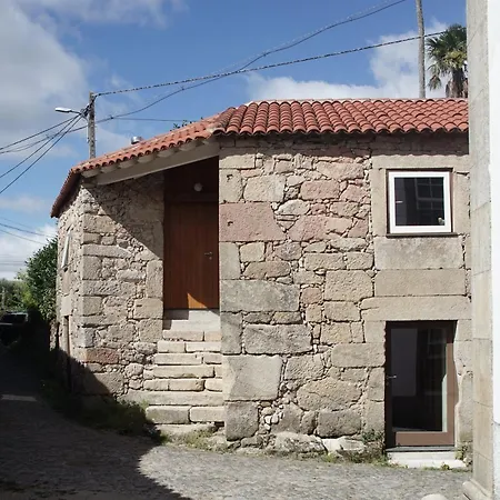 Holiday home Quintal Do Forno L Casa Da Hera *